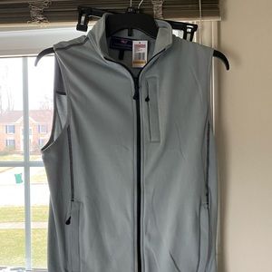 NWT vineyard vines vest small